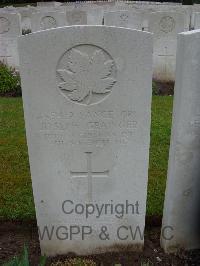 Etaples Military Cemetery - Grainger, Joseph